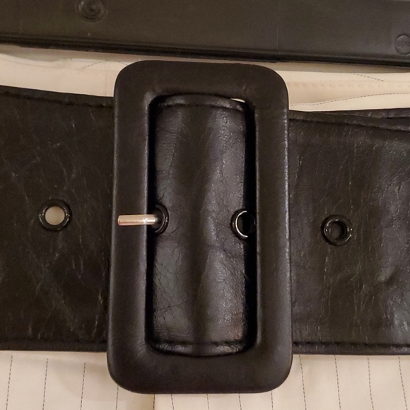 Alice and Olivia trouser - Picture 3 of 10